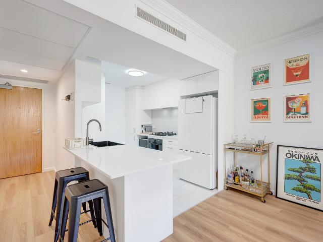 INNER CITY LIVING CONVENIENCE, COMFORT, LIFESTYLE