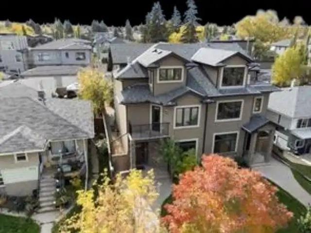 Inner City Richmond Excutive 4 Bedroom 4 Bath home — 4 Bedrooms Duplex