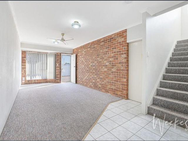 INNER CITY TOWNHOUSE!