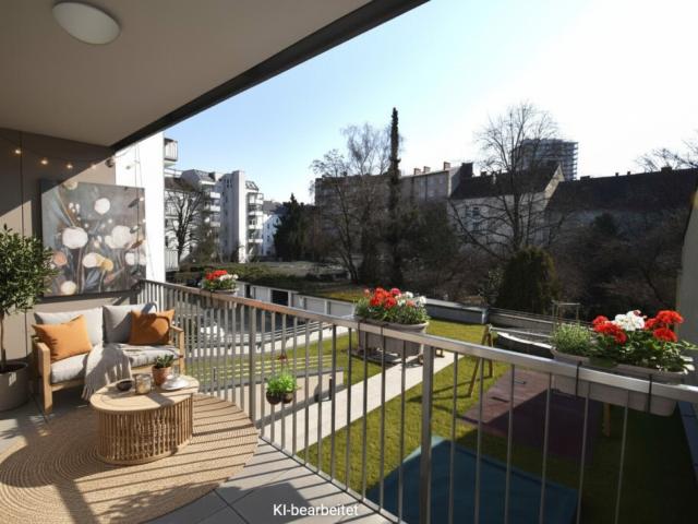 INNERSTÄDTISCH tolle 3 Zimmerwohnung mit großem BALKON und neuer KÜCHE!