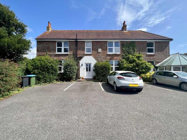 Innerwyke Manor, Felpham 3 bed apartment to rent £1,450 pcm £335 pw