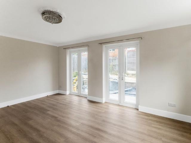Innholder Court, Neath Hill, Milton Keynes MK14, 4 bed property to rent, £1,995 pcm | PrimeLocation