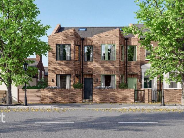 Inniskilling Road, London 3 bed terraced house to rent £2,700 pcm £623 pw