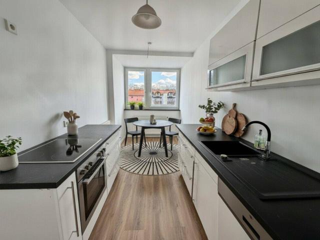 Innsbruck Wilten: Großzügige, sanierte 3,5 Zimmer Wohnung mit Kabinett & Balkon – ideal für Familien und Anleger