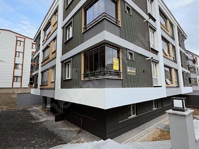 ÇINAR EMLAK'TAN KİRALIK SIFIR 1+1 DAİRE