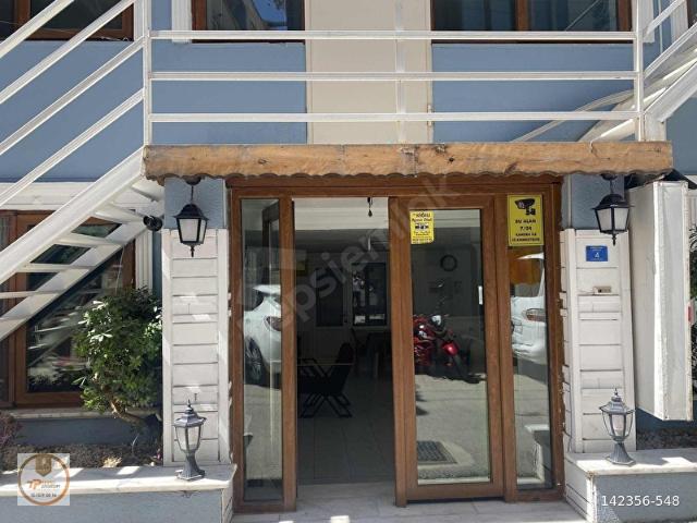 ÇINARCIK TA DENİZE BİRKAÇ ADIM 22 AYRI TAPULU OTEL RUSSATLI