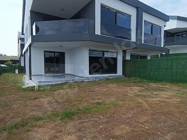 ÇINARLI DA BULVARA YAKIN SİTE İÇİNDE