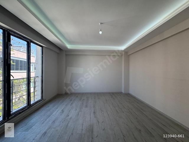 ÇINARLI TEPEDEĞİRMENLEİNDE GENİŞ OTURUMA HAZIR 3+1 DAİRE