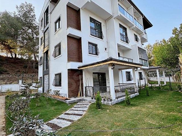 ÇINARLIDA ORMAN MANZARALI 4+1 A.MUTFAK SATILIK İSKANLI4 DUBLEKS