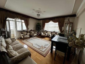 Şinasi Kurşun Caddesi Üzerinde Full Eşyalı 3+1 Kiralık Daire