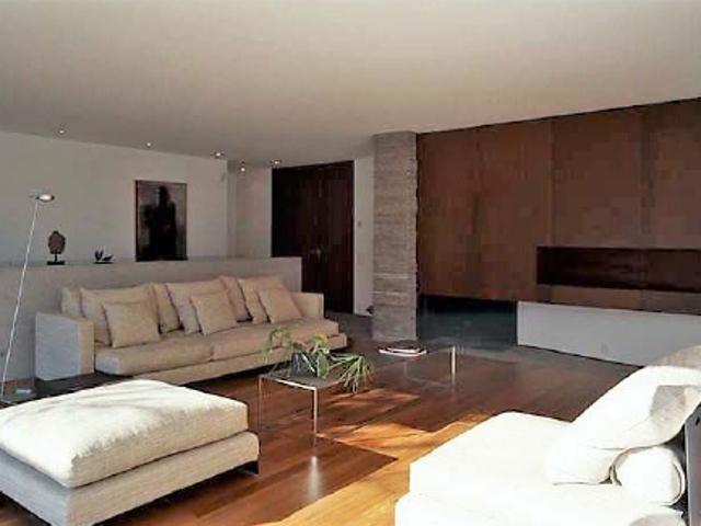 Incantevole villa di 5.5 locali a Bironico – Con terrazza panoramica e giardino