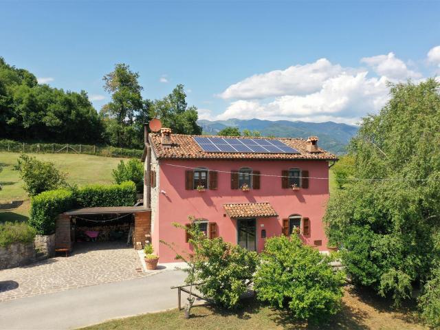 Incantevole Agriturismo in Garfagnana con Vista Mozzafiato 208m² Castelnuovo di Garfagnana
