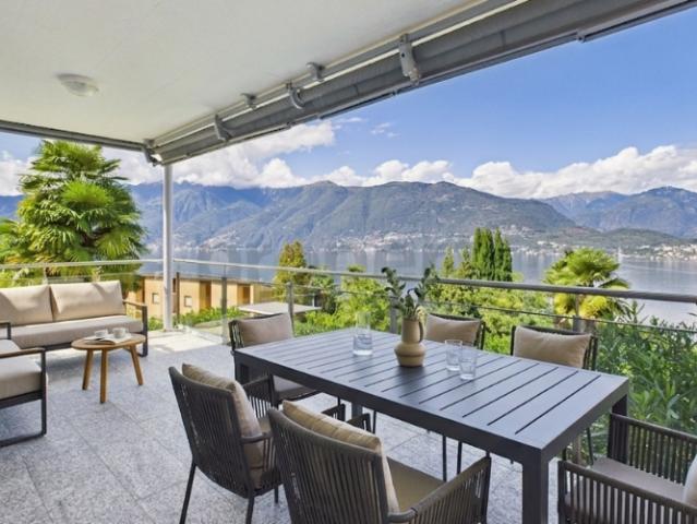 Incantevole appartamento di 3.5 locali con vista mozzafiato sul Lago Maggiore Charmante 3.5 Zimmer Wohnung mit Seeblick in Gerra Gambarogno