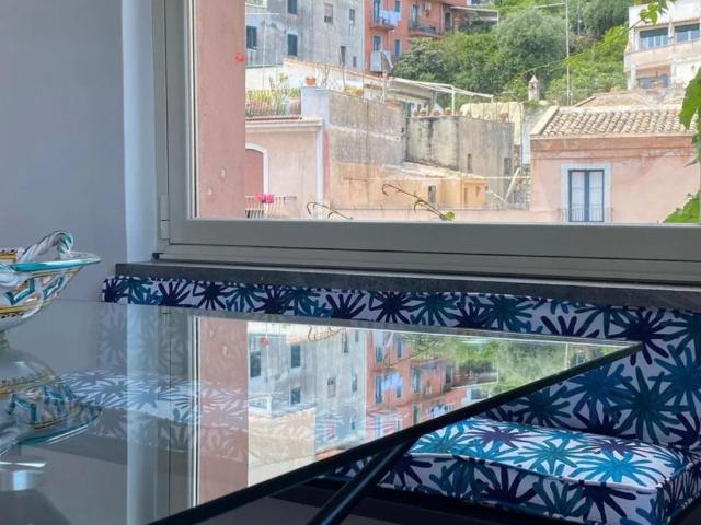 Incantevole appartamento sul Corso Umberto a Taormina