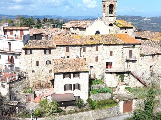 Incantevole casa in pietra nel borgo medievale di Doglio 150m² Monte Castello di Vibio