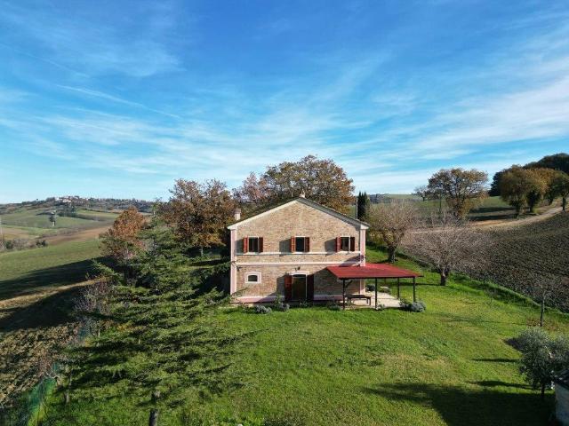 incantevole casale in mattoni 360m² Orciano di Pesaro