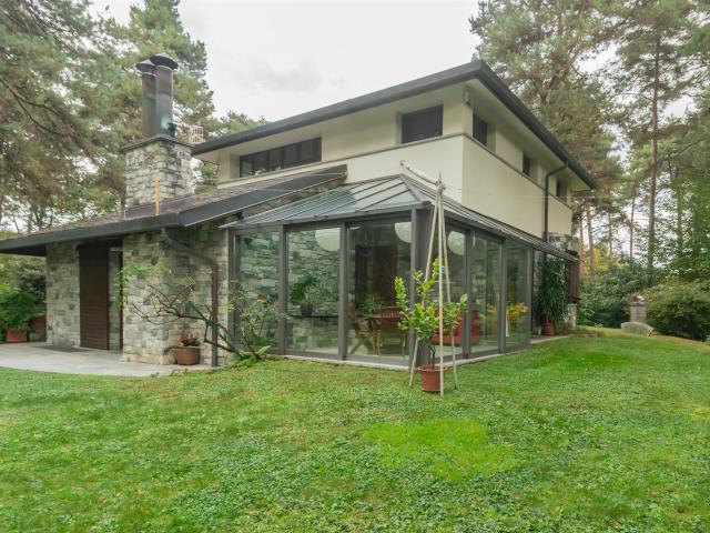 Incantevole proprietà immersa nel verde 280m² Casale Litta