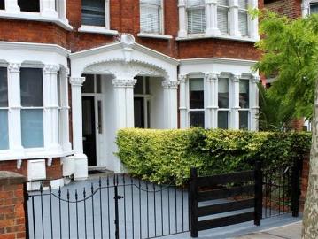 Inchmery Road, Catford 1 bed flat to rent £1,325 pcm £306 pw