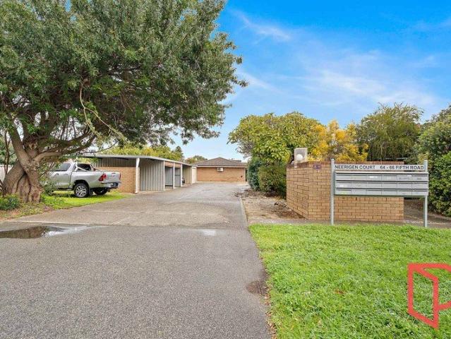 INCLUDES LOCK UP GARAGE!