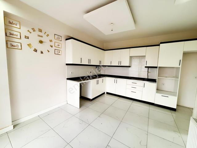 Incom Lıne Gayrimenkul Kiralıyor 3.5+1 Geniş Aile Dairesi