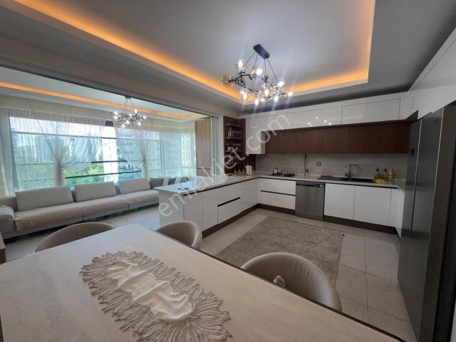 Incom Lıne 'dan Acil Satılık 3.5+1 Viapoint Yanı Lüxs Daire