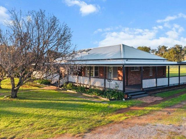 INCOME POTENTIAL WITH APPROVED GRANNY FLAT