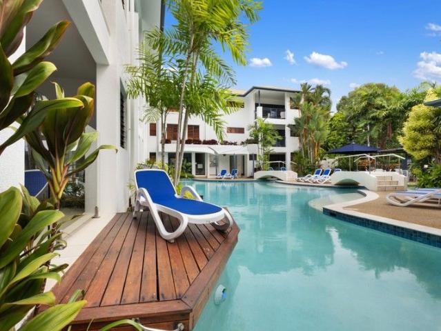 High Income Producing Swim Out, Dual Key Apartment