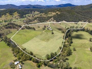 Quality Homstead, Deep River Frontage with 100 acres of Fertile Land
