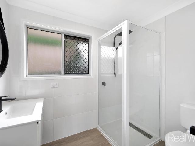 Incredible AS NEW Duplex With Returns Expected At $800pw!