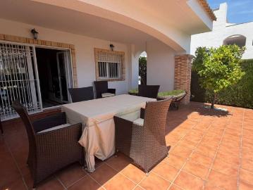 Incredible Bungalow for Rent in La Zenia