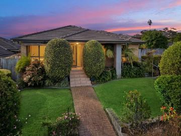Incredible Clarendon home with immaculate gardens