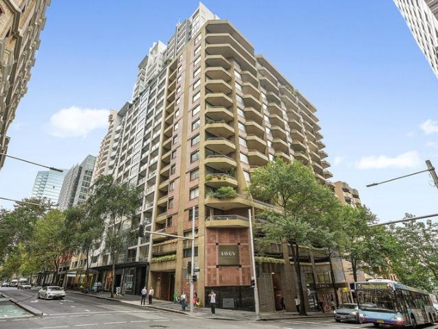Incredible Lifestyle Base With Darling Harbour Views In The City's Heart