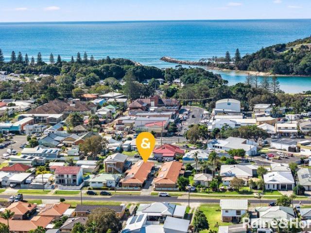 Incredible Location Close to Town