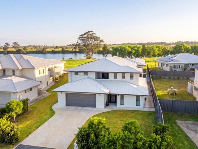 INCREDIBLE PROPERTY WITH INCREDIBLE VIEWS