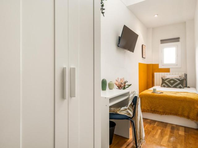 Incredible single bedroom placed in Sarrià Sant Gervasi