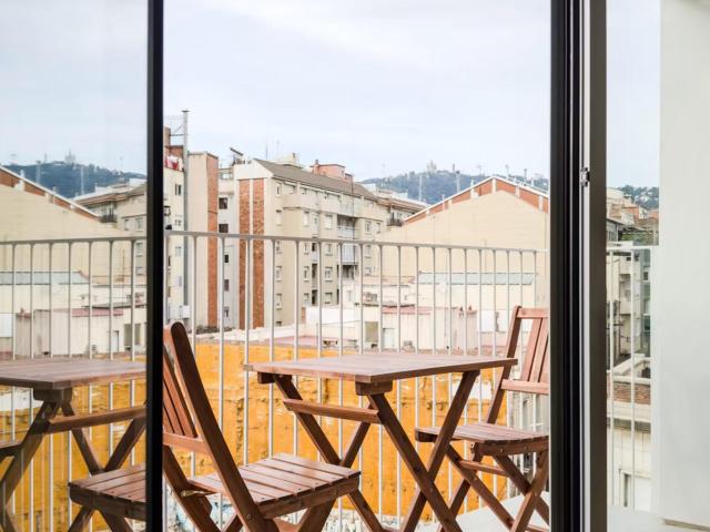 Incredible 3 bedroom apartment placed close to Parc Guell