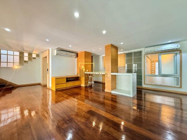 Incredible 6 Bedroom House For Rent in Phra Khanong Area BR28166SH