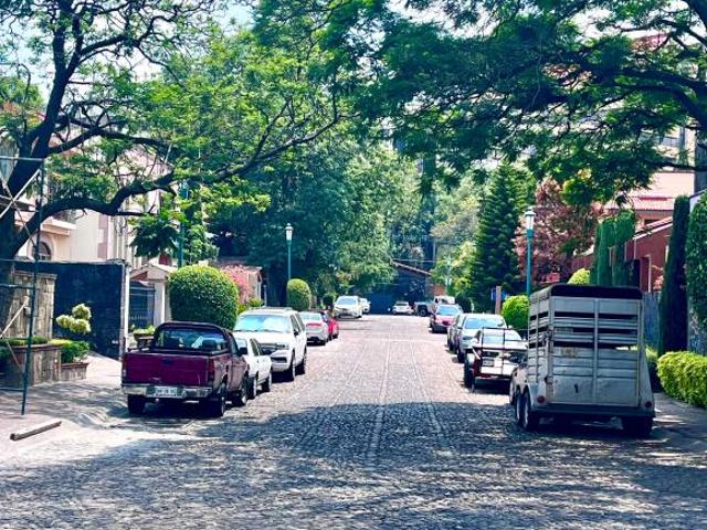 Increíble casa, ubicada en uno de los fraccionamientos más Exclusivos