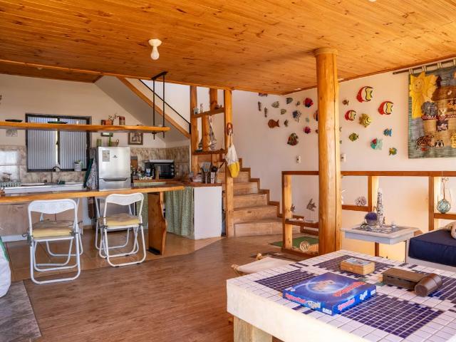 Increible casa en venta con vista espectacular | 4 dormitorios por 230000. 00 en Pichilemu
