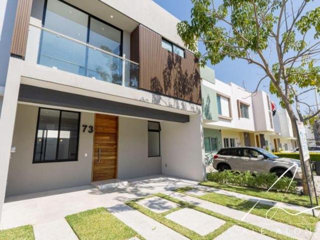 INCREIBLE CASA EN VENTA EN EL CAMPESTRE