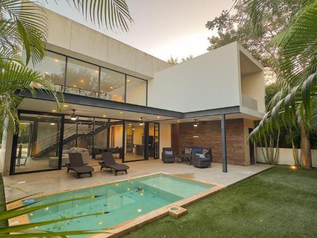 INCREIBLE CASA EN VENTA MERIDA, COUNTRY CLUB NVC 2470