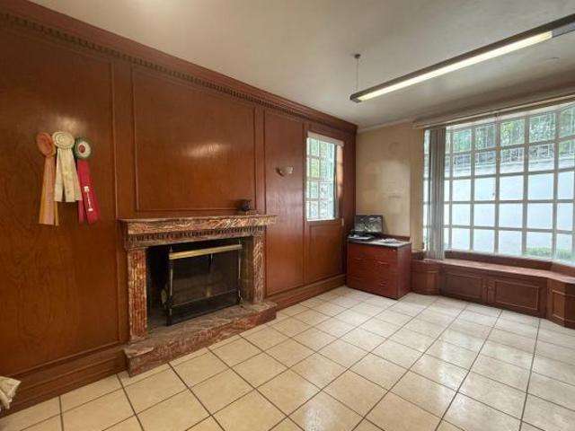 Increíble casa en calle cerrada
