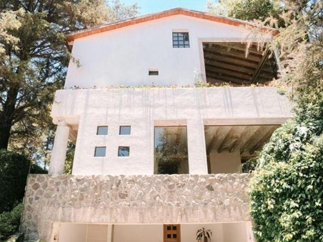 Increíble casa remodelada en Rancho San Francisco