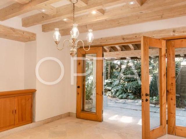 Increíble Casa Remodelada en Rancho San Francisco