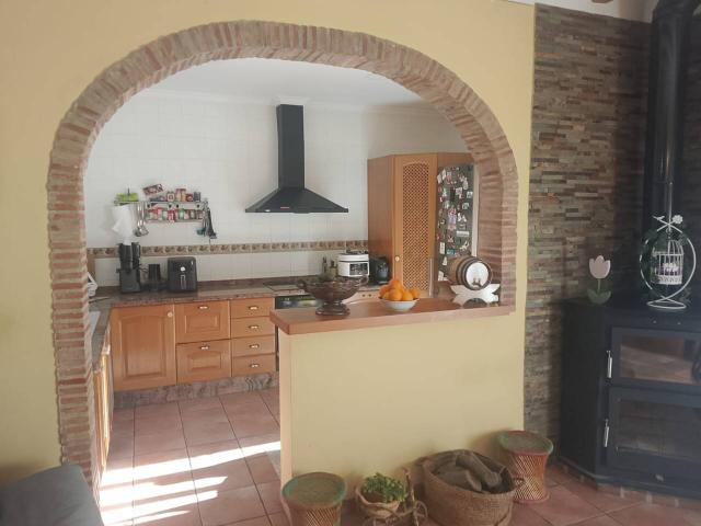 Increible chalet en Montecorona con piscina y opcion a dos viviendas