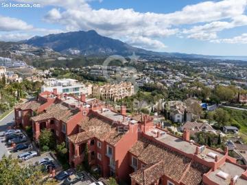 Increíble ático dúplex en Monte Halcones Benahavís