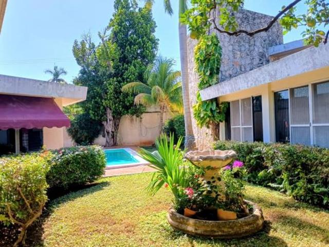 INCREIBLE MANSION EN VENTA EN ESQUINA GARCIA GINERES FVC 2734