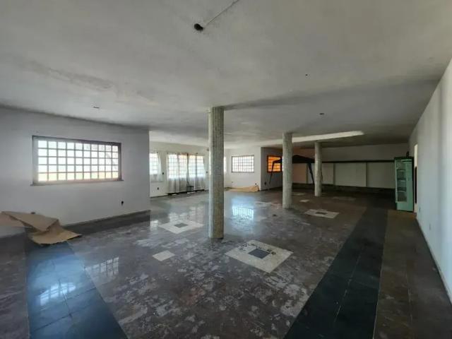 Incrível casa comercial para aluguel!