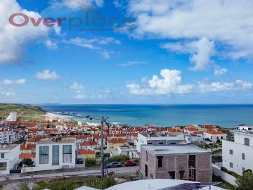 Incrível moradia V3 com vista mar localizada no topo da Prai. 0m² da Lourinhã e Atalaia