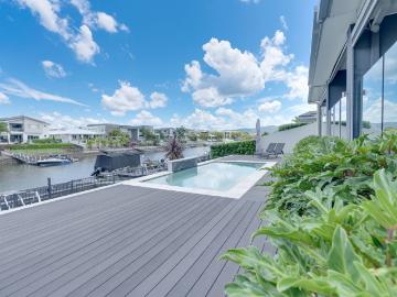 Indulge in Paradise, Gold Coast Waterfront Retreat